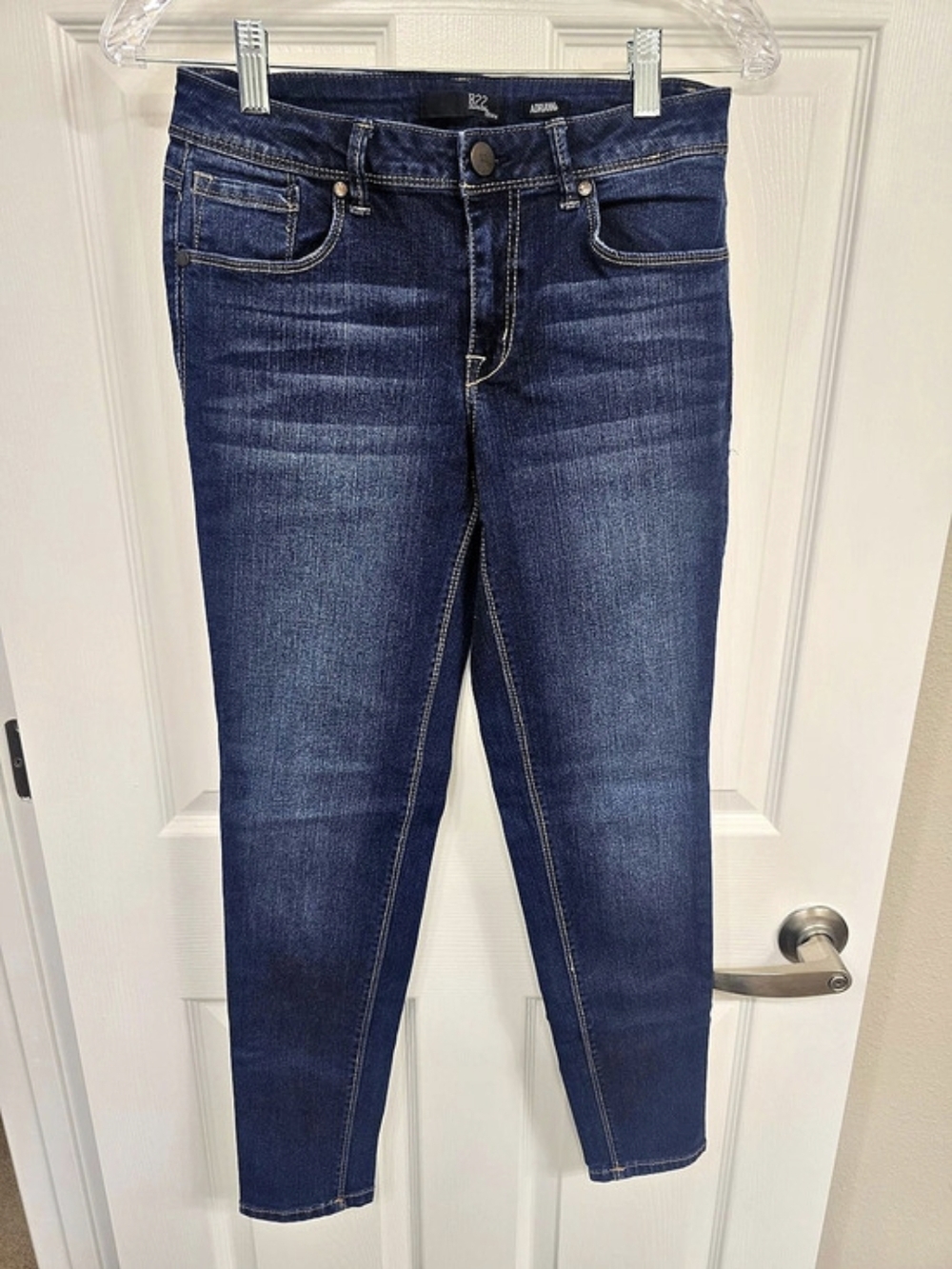 1822 Denim Adrianna Blue Size 6 Like New